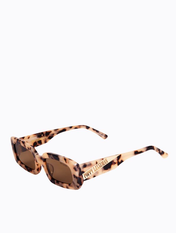 Marteeni_CreamTorti_side